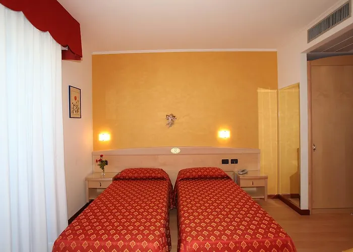 Helios リド・ディ・イエゾロ