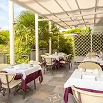 Helios Otel 4*
