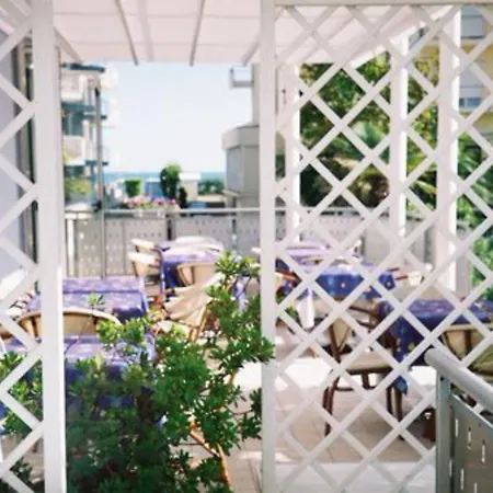 Helios Hotel