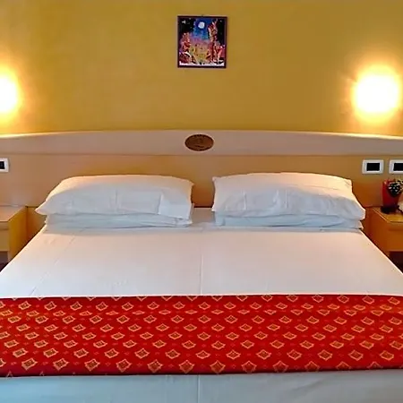 Helios Hotel 4*