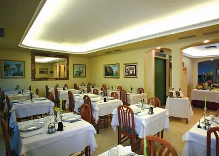 Helios Otel