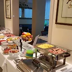 Helios Hotel 4*