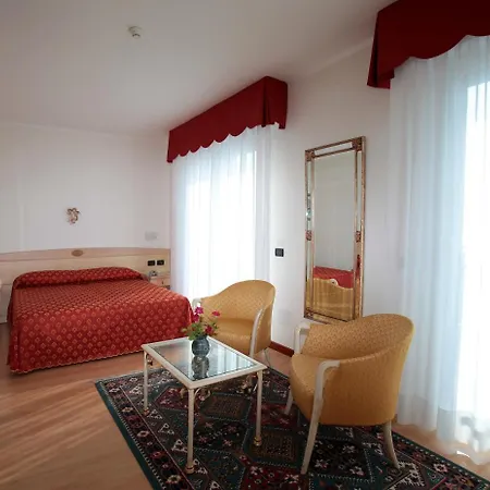 Helios Лидо-ди-Езоло